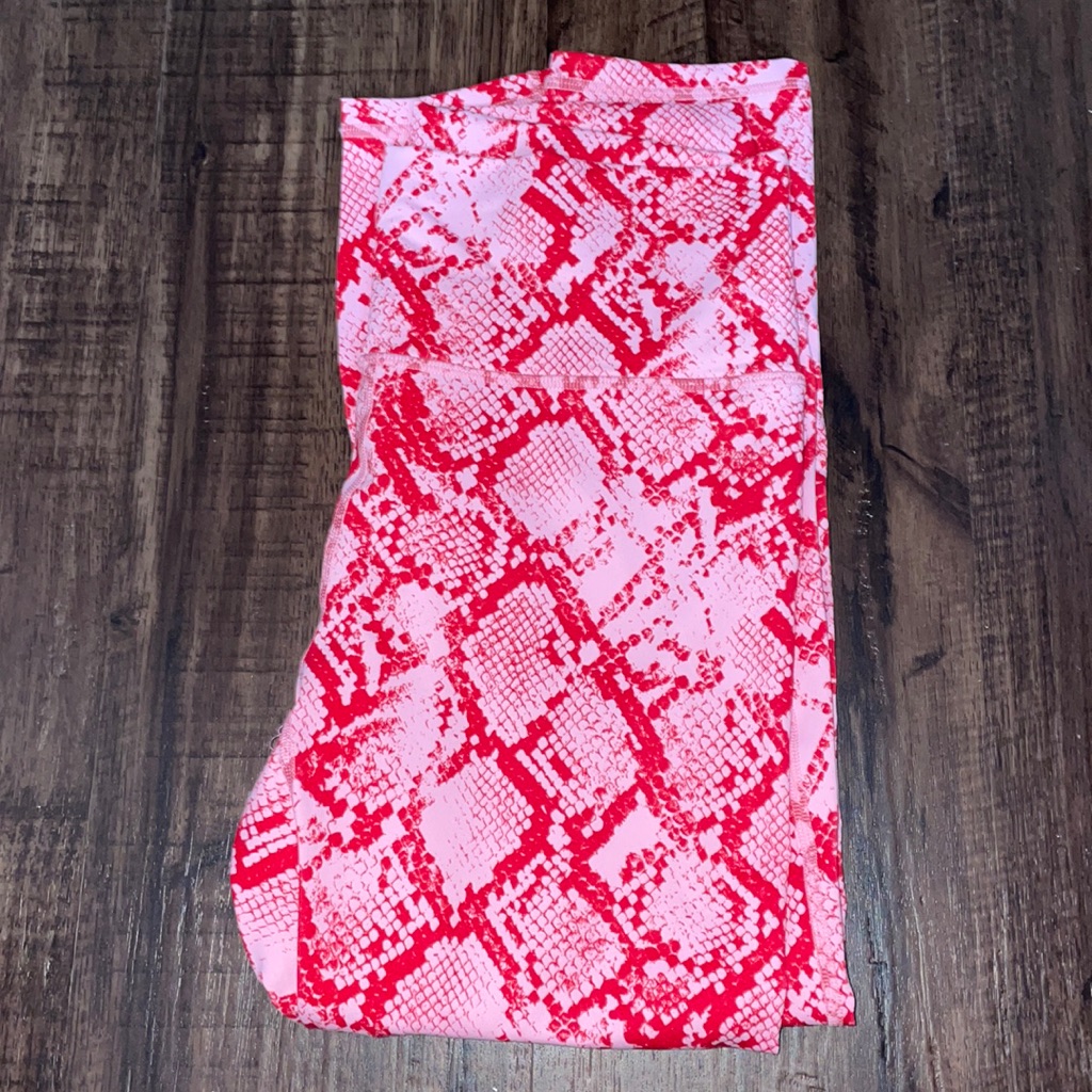Fabletics Leggings In Persimmon Python Size Medium